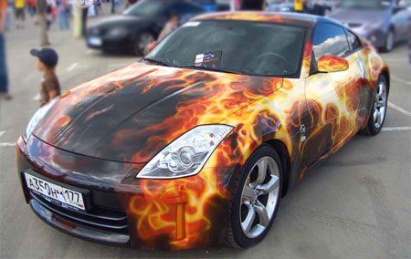 Mazda 300Z mit Flammen Airbrush