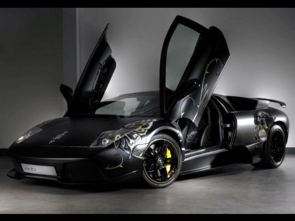 Schwarzer Lamborghini